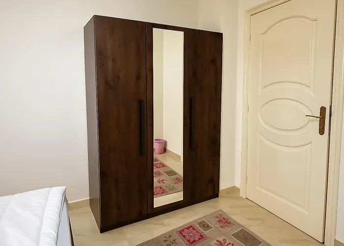 2 Bedroom Entire Apartment - 1418